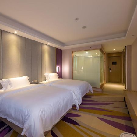 Lavande Hotels Qingyuan Light Railway Station Qingyuan Avenue Εξωτερικό φωτογραφία